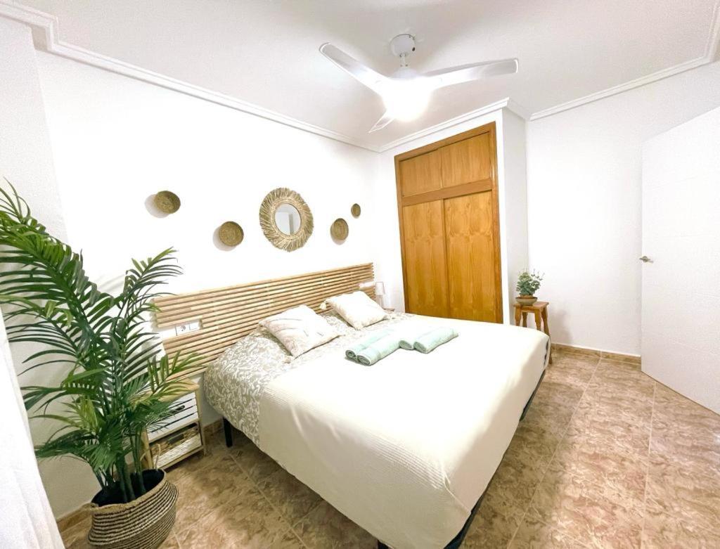 Apartamento Azzurro Apartment Torrevieja Luaran gambar